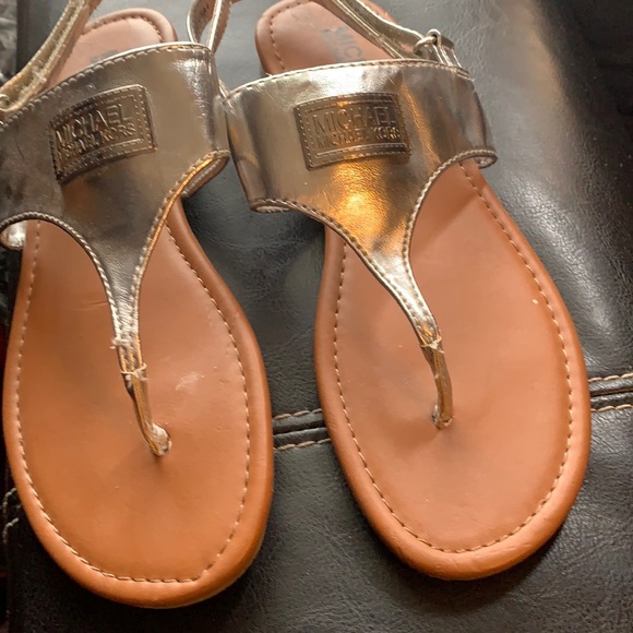 Michael kors sandals - Picture 1 of 3